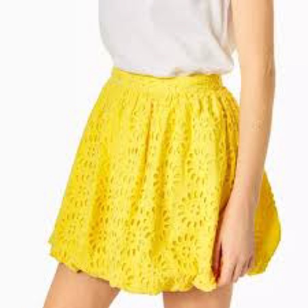 Lilly Pulitzer Leah Yellow Eylelet Bubble Skirt Size 0. EUC!